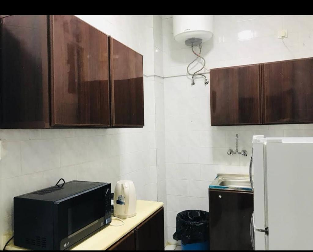 Апартаменты Qasr Aldabab Housing Units Абха Экстерьер фото